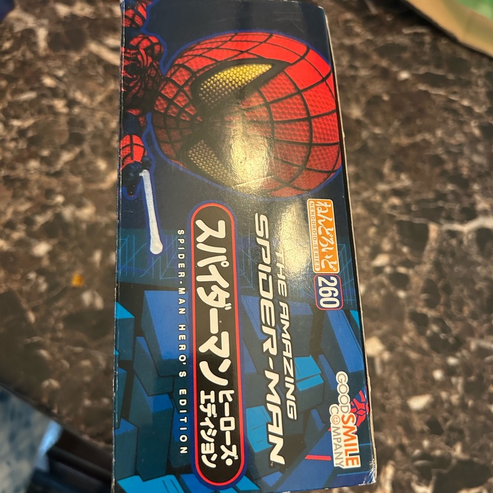 Spider-Man Action Figure - Blue and Red - Picture 8 of 9